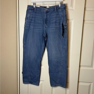 Women’s Banana Republic Med Wash Barrel Leg Blue Jeans 14 NWT
